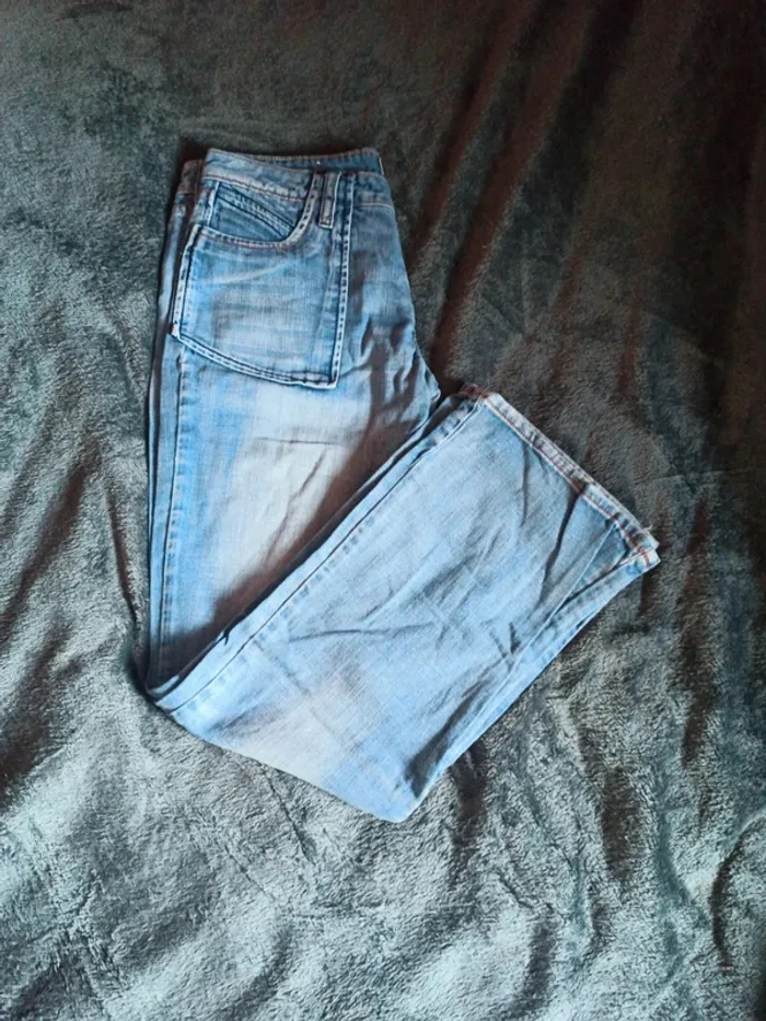 Jean 38
