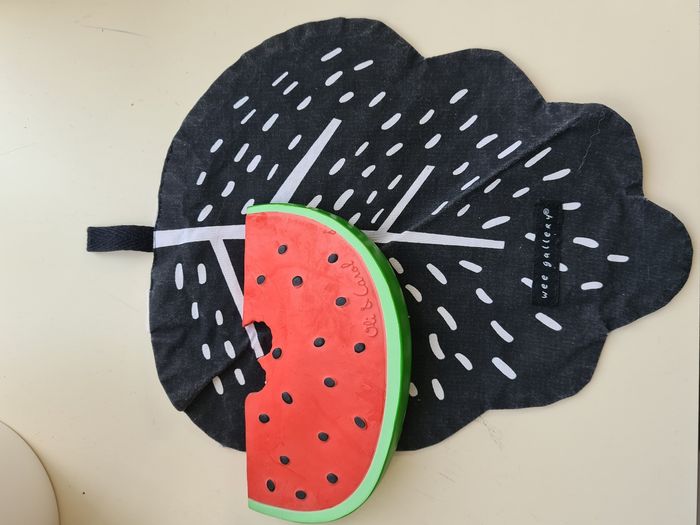 Lot 2 jouets éveil bébé  9 mois