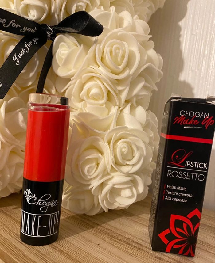 Rouge à lèvre finition mate - photo numéro 2