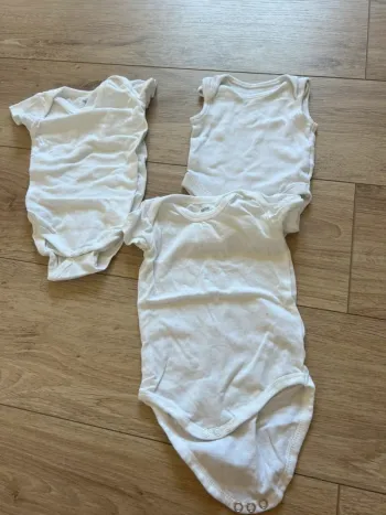 Lot body manches courtes