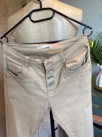 Très beau jean court rayé femme 40