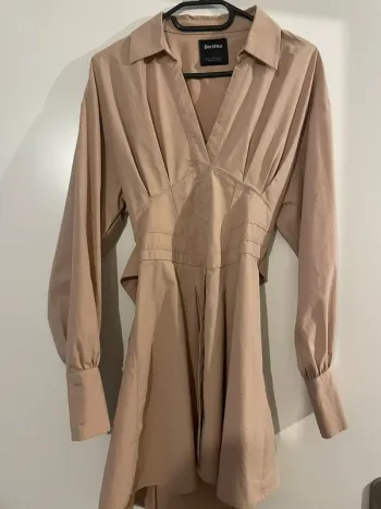 Robe bershka beige