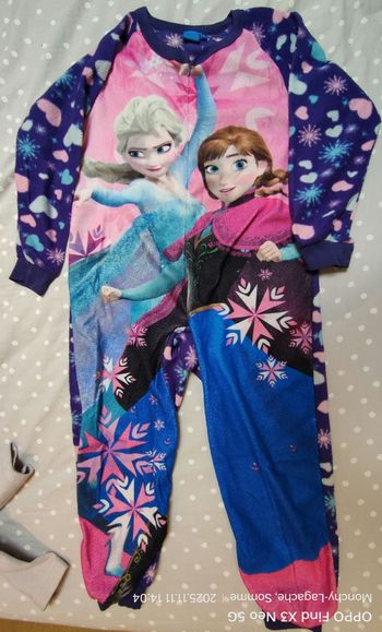 Pilou pilou reine des neiges Disney 8ans