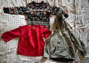 Lot 1 pull Noël, 1 tunique rouge,1 sweat-shirt adidas