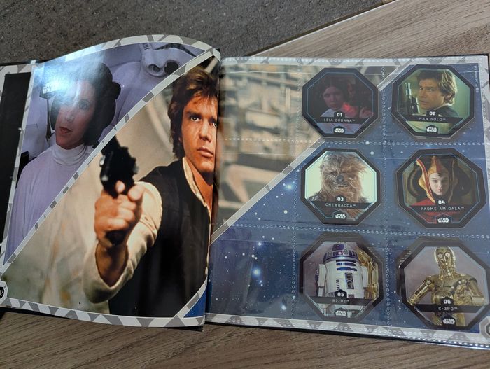 Vend 2 classeurs de cartes collection star wars - photo numéro 3
