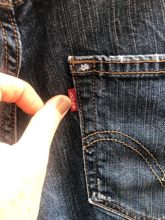 Taille femme Levis - photo numéro 3