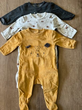 Lot 3 pyjamas velour 9 mois