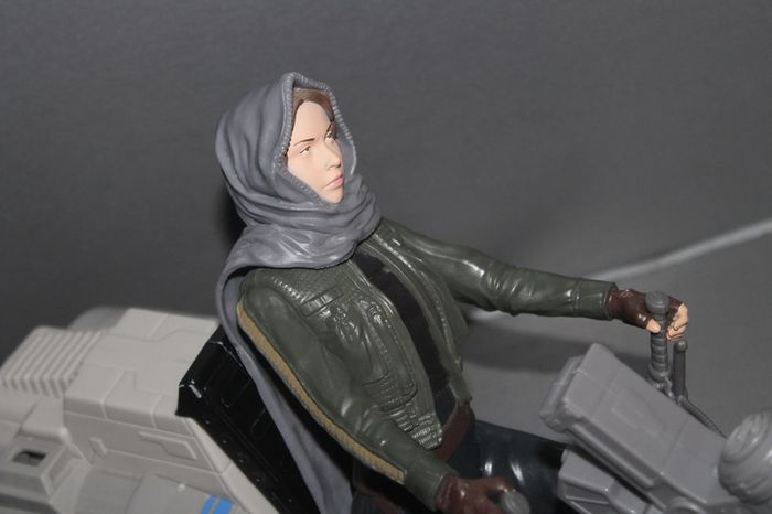 Figurine Sergent Jyn Ersi Jehda + Speeder Bike de Poe Damron - photo numéro 2
