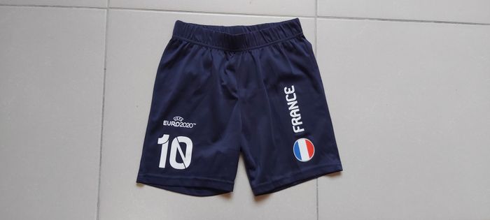 Short France numéro 10