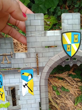 Château medieval mixte bom etat