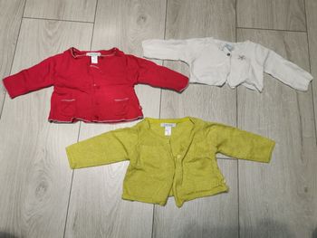 Lot 3 gilet Obaïdi fille 3 mois