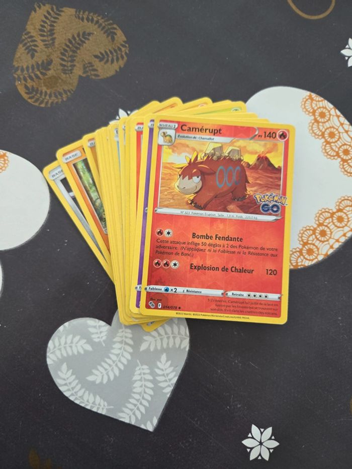 Lot 20 cartes pokemon