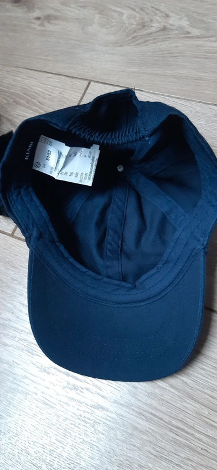 Casquette kiabi bleu foncée motif soleil 51/52cm neuve jamais portée - photo numéro 4