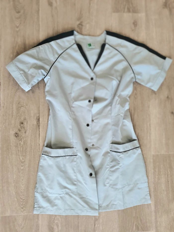 Tablier gris taille 34-36 - photo numéro 2