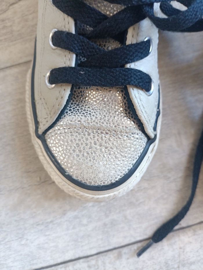 Baskets Converses - photo numéro 3