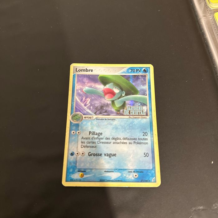 Lombre 37/100 holo reverse stamped Bloc Ex − Ex gardien de Crystal