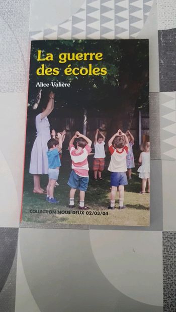 Livre de poche La guerre des écoles