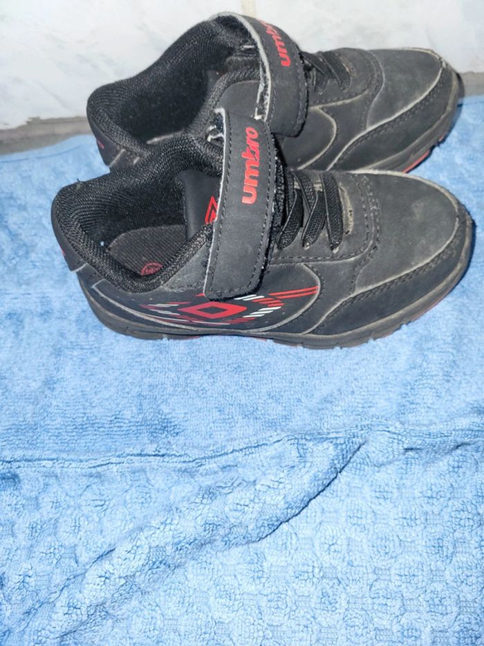 Basket umbro 24 - photo numéro 2