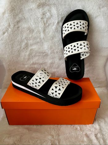 Sandales, claquettes blanches rocket dog 37