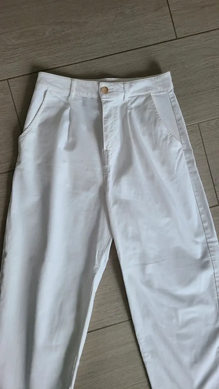 Pantalon blanc toile Zara - photo numéro 2