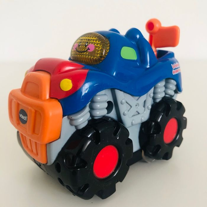 Voiture interactive Tut Tut Bolides Vtech - photo numéro 2