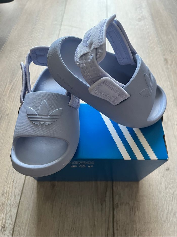 Claquettes Adilette Adiform enfant