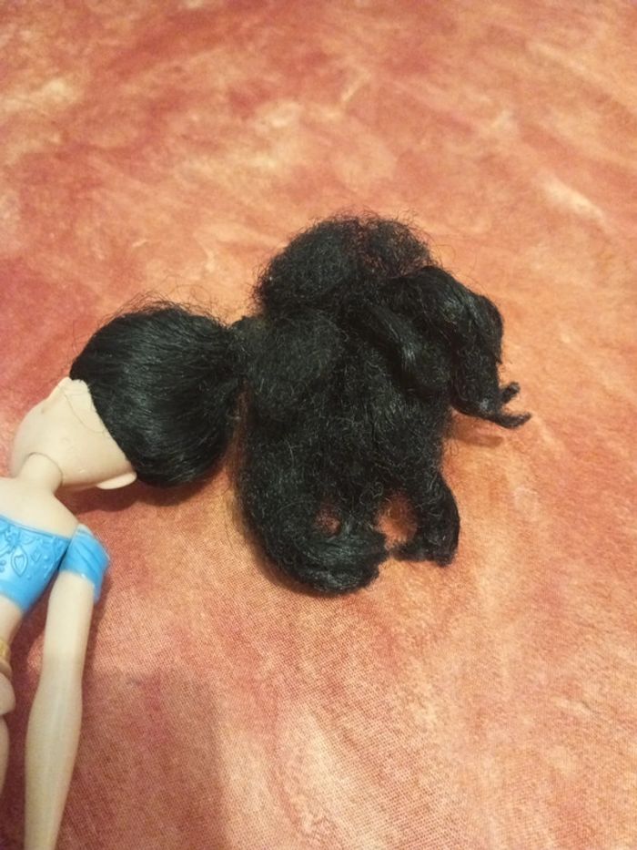 Lot de 2 poupées Hasbro, Jasmine et Cendrillon - photo numéro 13