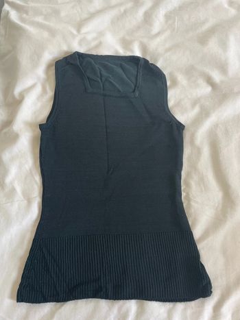 Haut noir col carré