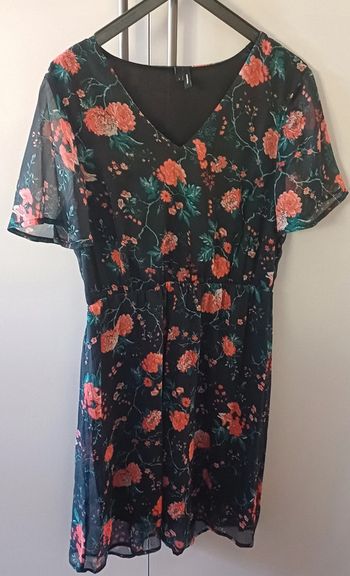Robe fleurie Vero Moda – Taille S