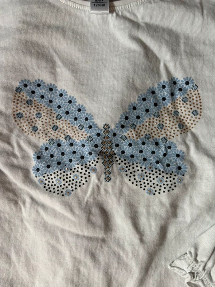 T-shirt papillon 8 ans - photo numéro 4