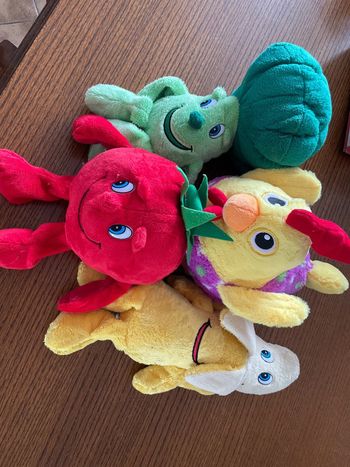 Lot de 4 peluches légumes, fruits et animaux