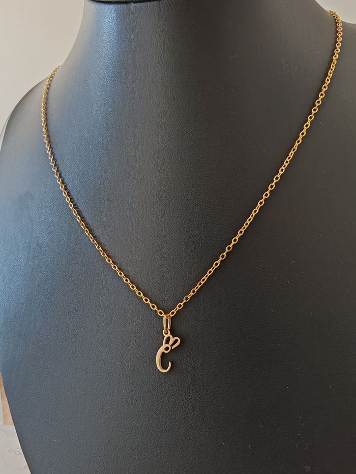 Pendentif acier inoxydable Lettre C prêt à offrir - photo numéro 2