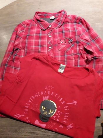 Chemise et son tee-shirt