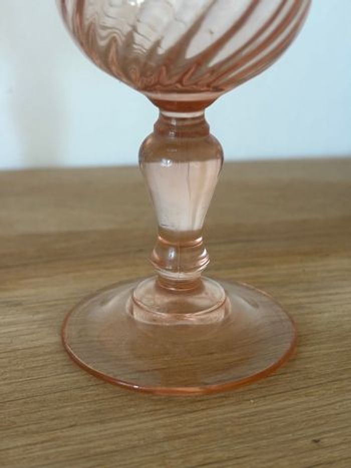 Vintage lot de 4 verres à vin Luminarc Rosaline - photo numéro 3