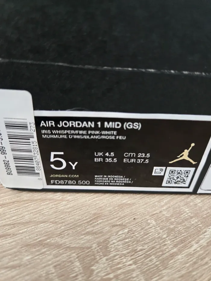 Nike Air Jordan 1 mid taille 37,5 neuves blanc rose fuchsia - photo numéro 9