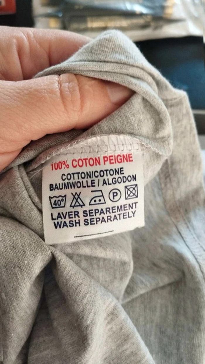Lot  de deux  tee shirts gris  taille  34 - photo numéro 5
