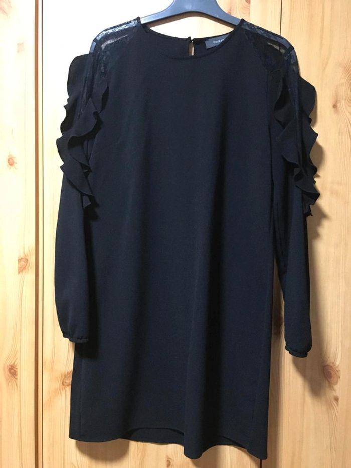 Robe noire Primark taille 40 - photo numéro 2