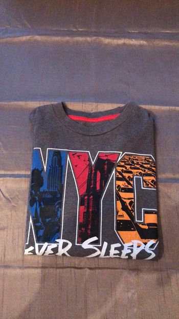 Teeshirt old navy New York never sleep