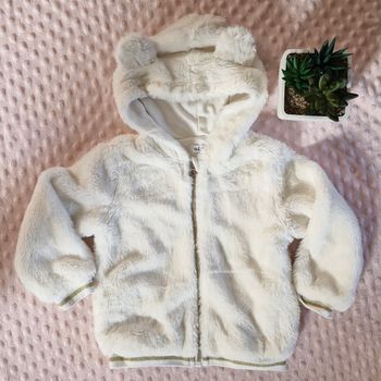 Veste gilet 3 ans Taille 3 ans 
Gemo

Sans tâches ni trou