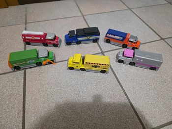 Lot de 6 camions pat patrouille