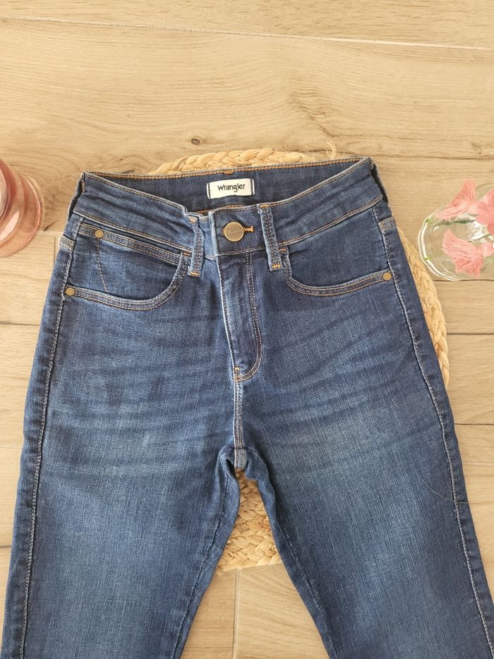 🌸Jean skinny Wrangler W 24 L30 - photo numéro 2