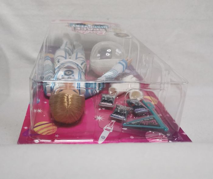 Barbie de 🪐 l'espace, une astronaute et ses accessoires, NEUF 🎁 - photo numéro 4