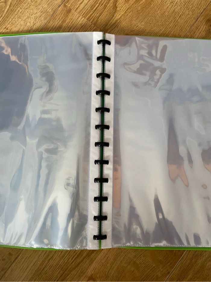 Cahier avec chemises plastiques détachables / Porte-vue - photo numéro 4