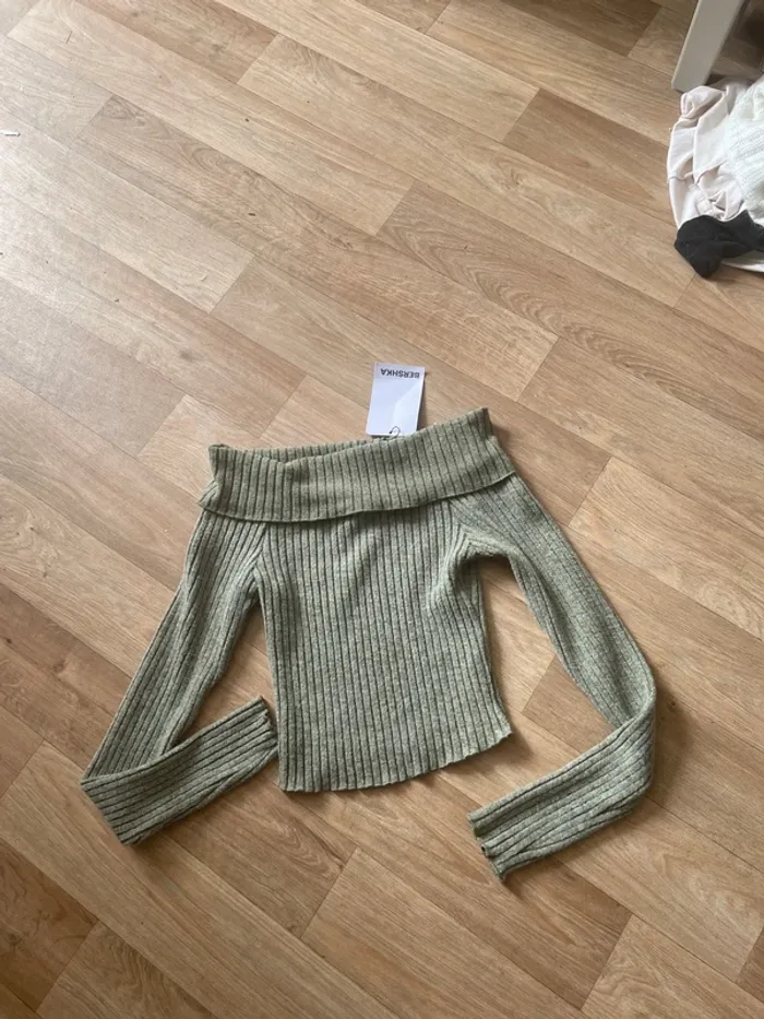 Haut vert Bershka - photo numéro 2