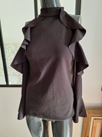 Blouse noir à volants 36