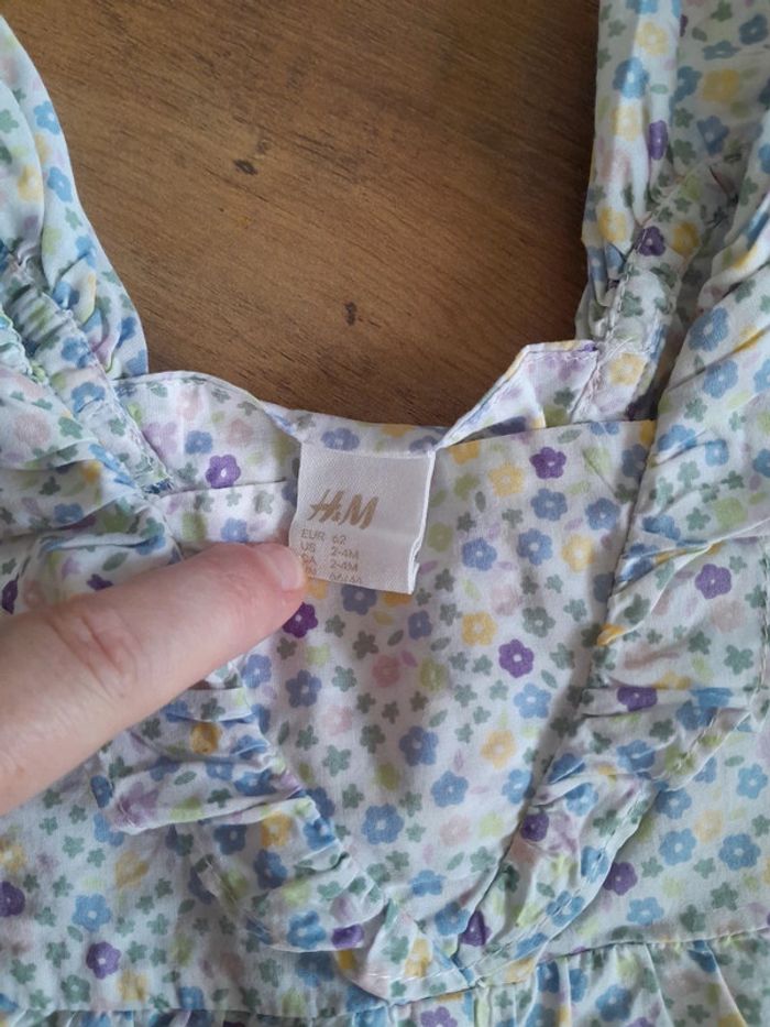Combishort H&M 3mois - photo numéro 2