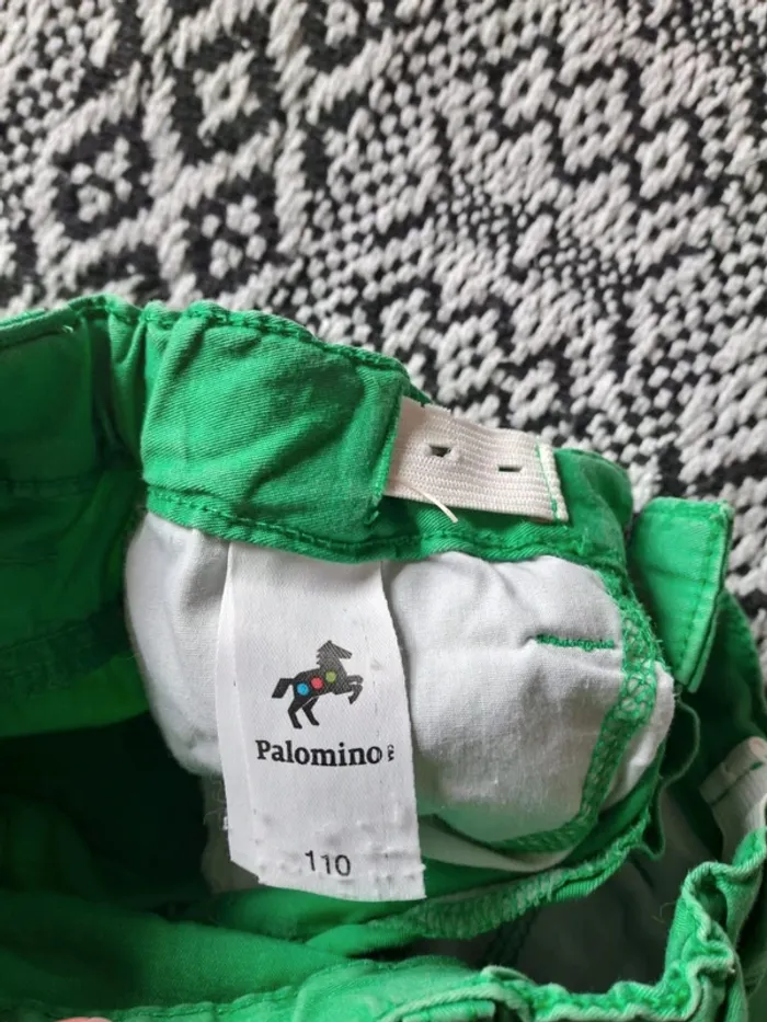 Short vert palomino garçon 1 micro tâche à peine visible 5 ans prix mini - photo numéro 4