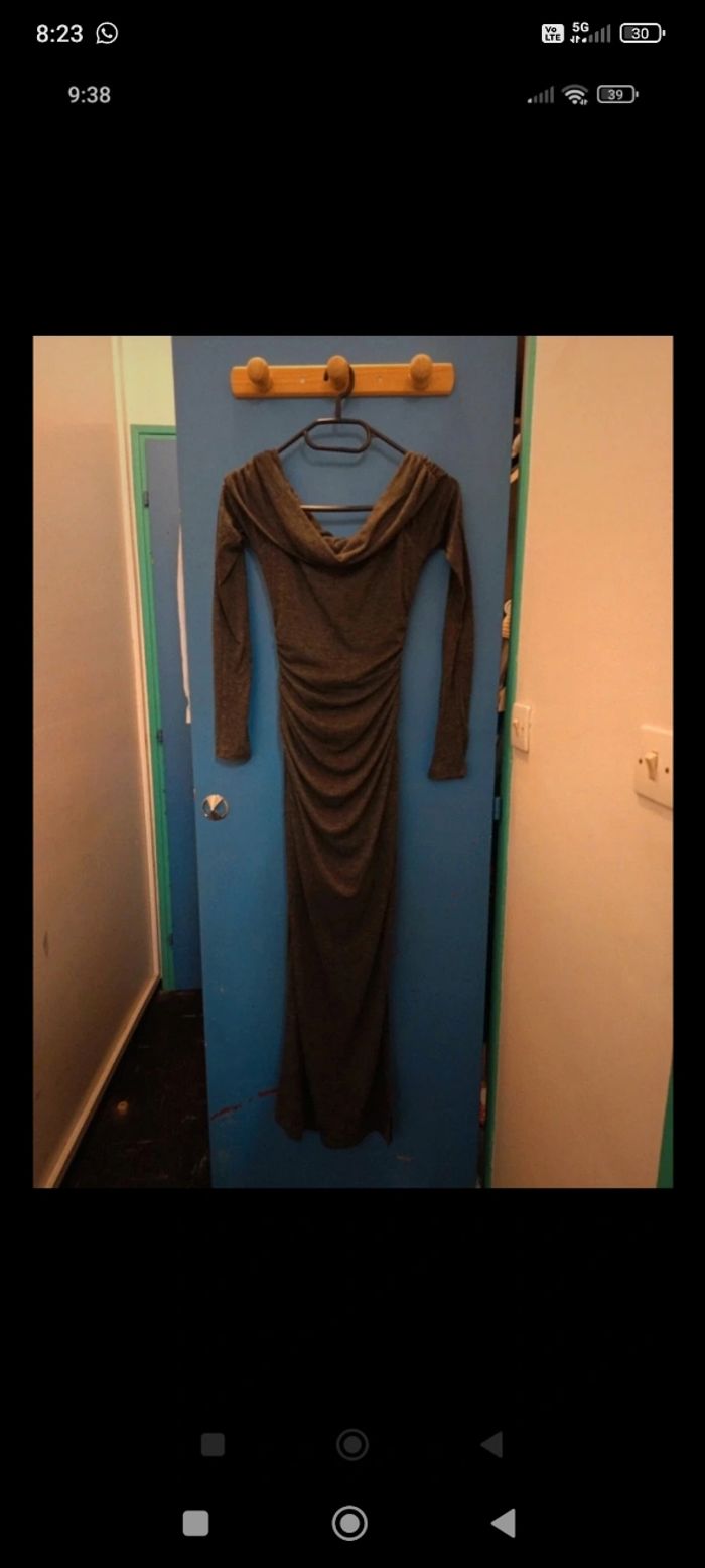 Robe longue épaule dénudé gris foncé