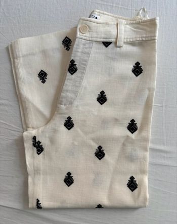 Pantalon Zara écru brodé noir – Taille S – Coupe droite chic