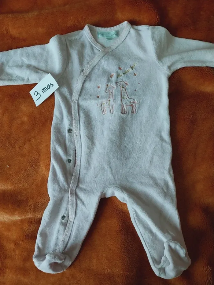 Pyjama 3 mois - photo numéro 2